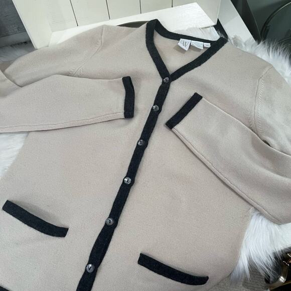 NEW CW Academia Wool V-neck Oversized Cardigan Sweater Cream Charcoal Sz… - Picture 13 of 16